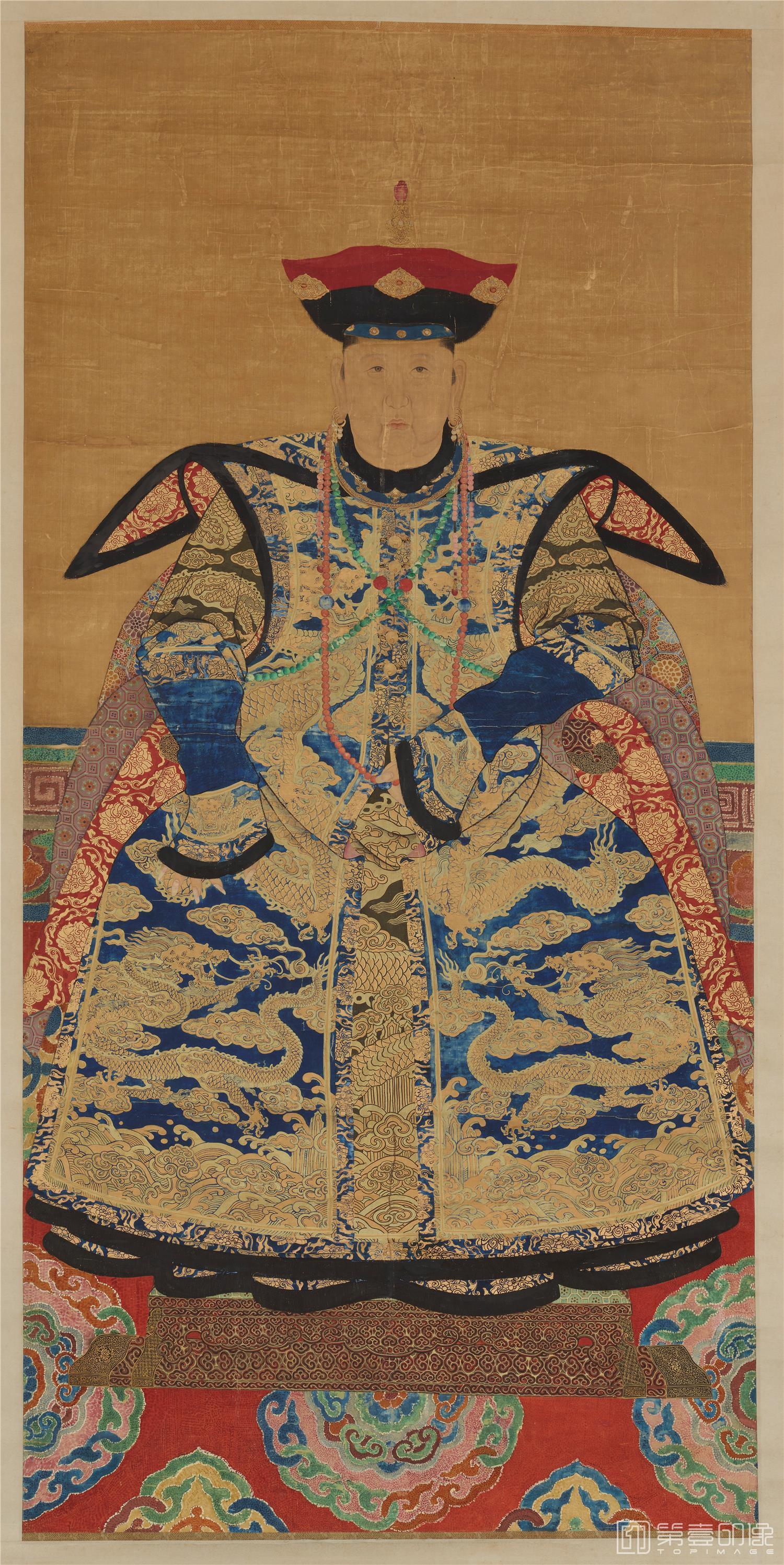 国画-历代帝王贵妃大臣朝服像 (多尔衮福晋)绢本-200×98
