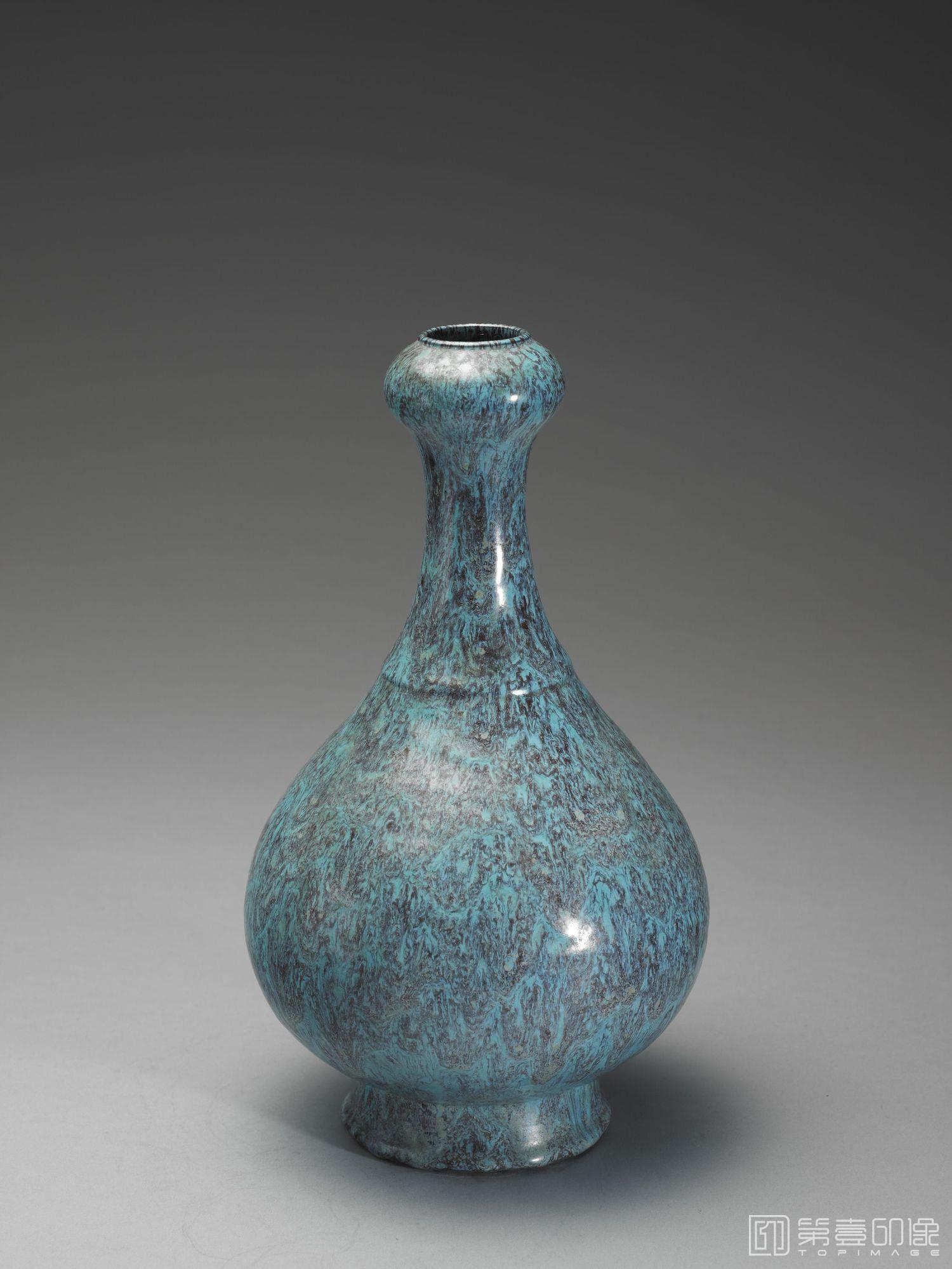 摄影-清-雍正 炉钧釉蒜头瓶-高高26.5 口径3.2 底径8.7cm