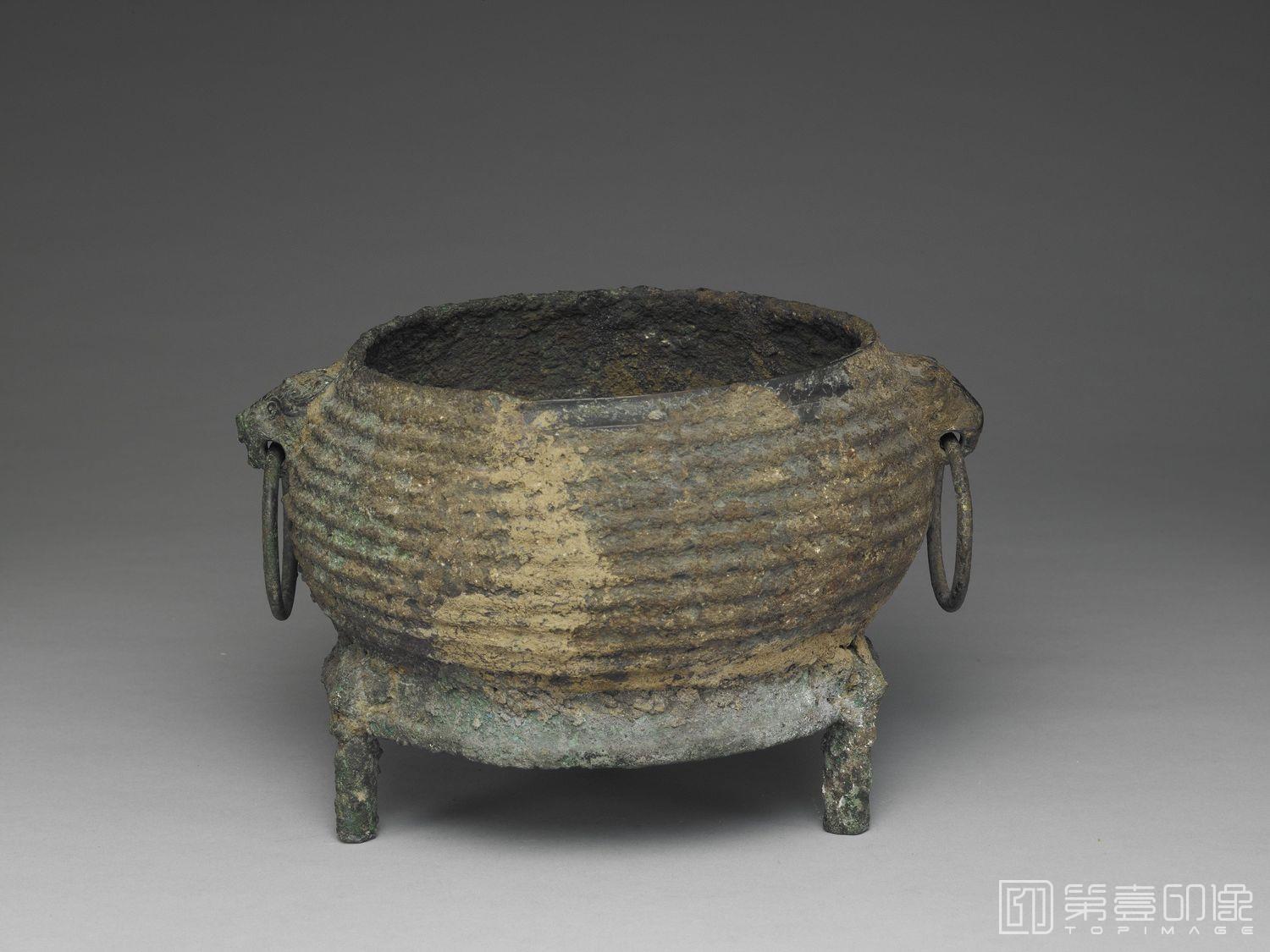 摄影-公元前10世纪中叶-前9世纪中叶 遹簋-通高17.5cm 腹深11.3cm 口径19cm 底径20.5cm