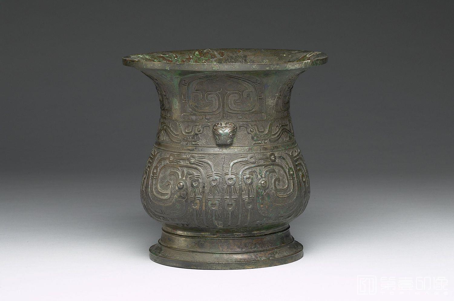 摄影-公元前10世纪中叶-前9世纪中叶 邢季史尊-通高17.2cm 腹深15.1cm 口径17.5cm 底径13cm 腹围46cm