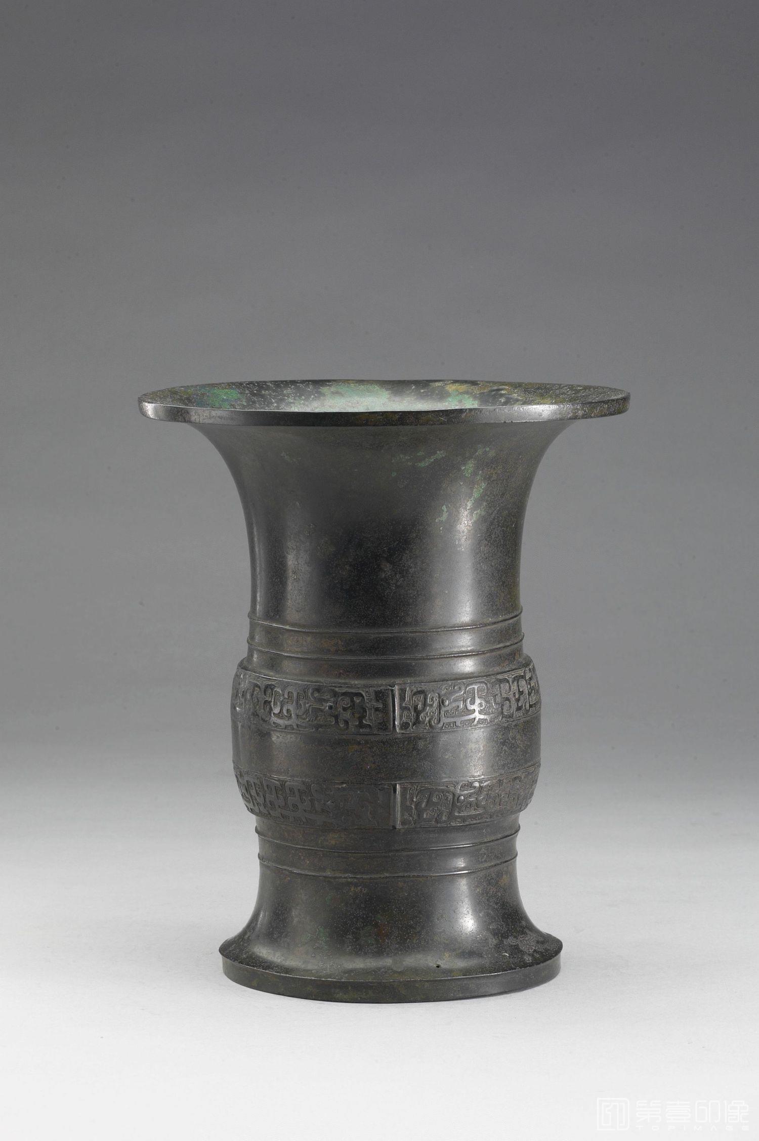 摄影-祖辛尊-宽20.5cm 高24.7cm
