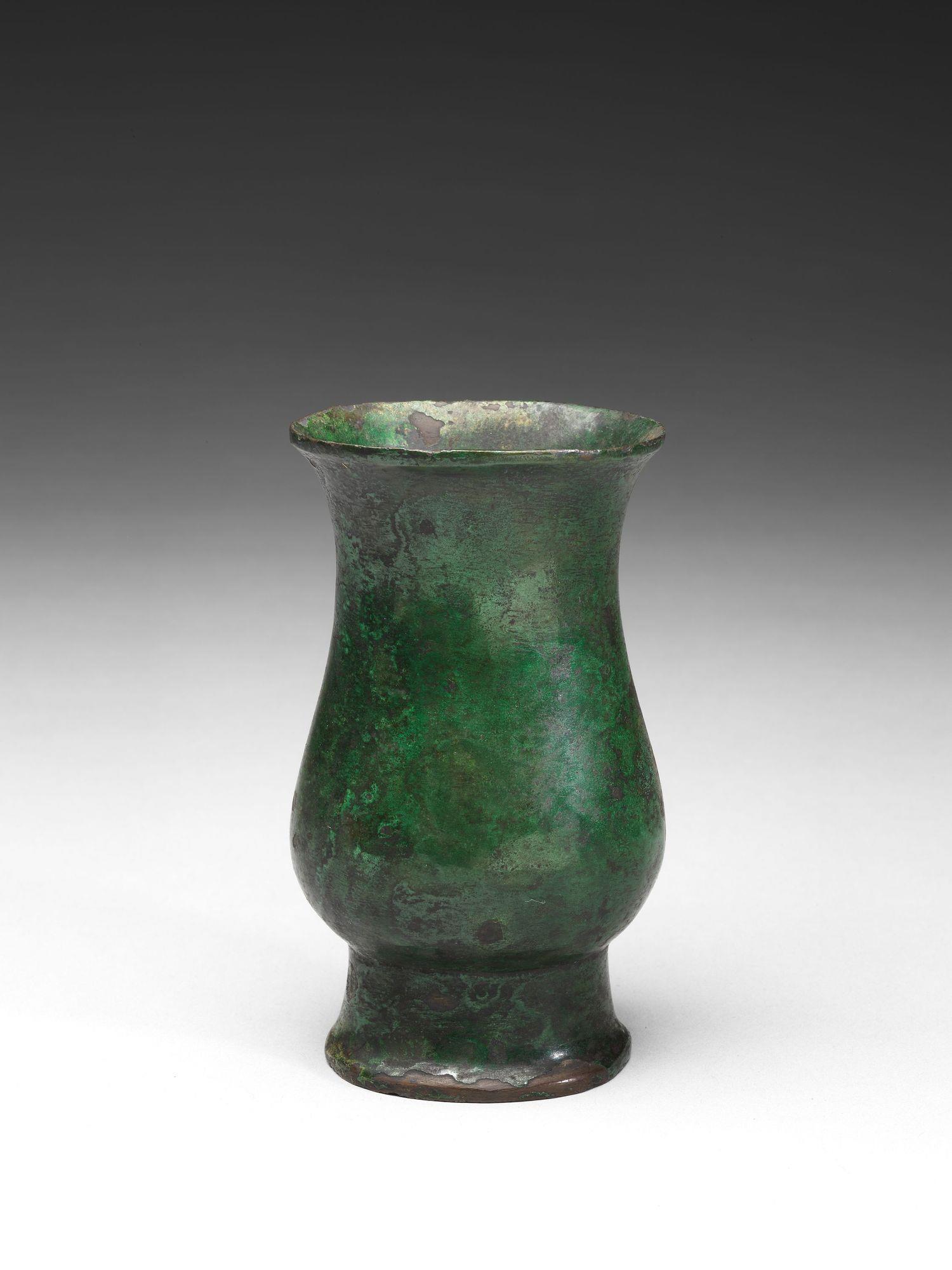 摄影-素铜觯-高12.2cm 口长6.9cm 口宽6.0cm