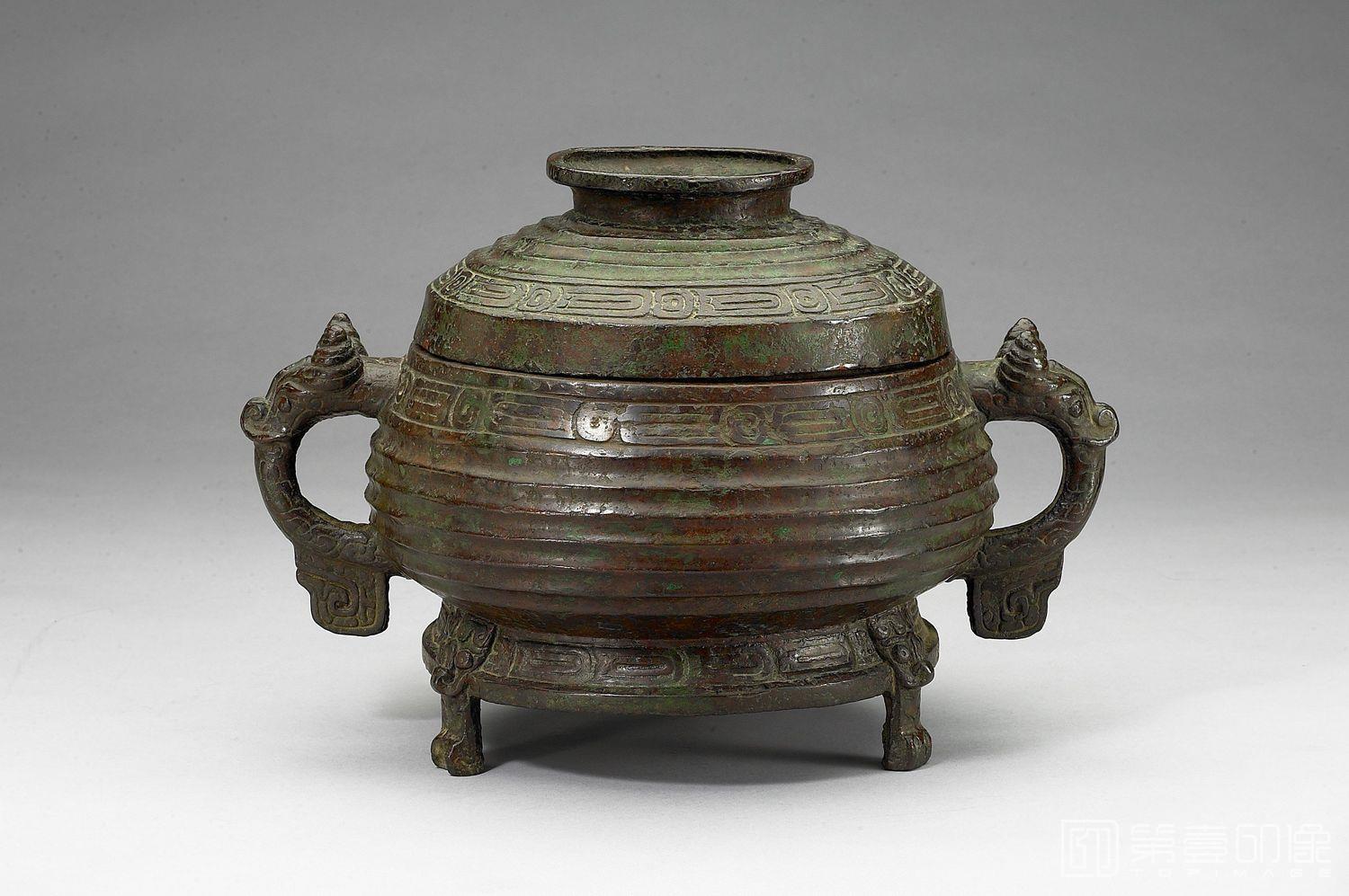 摄影-重环纹簋-宽34.2cm 高22.9cm 口19.2cm