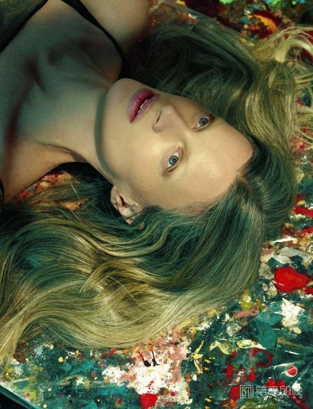 摄影-Miles Aldridge 迈尔斯·奥尔德里奇 摄影作品集-0920
