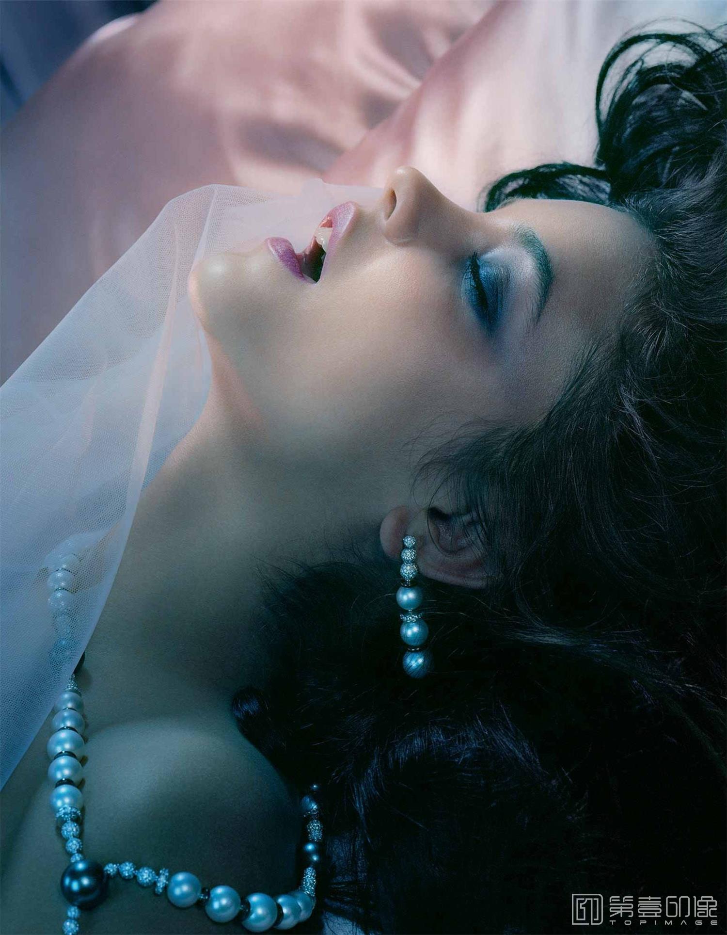 摄影-Miles Aldridge 迈尔斯·奥尔德里奇 摄影作品集-0978