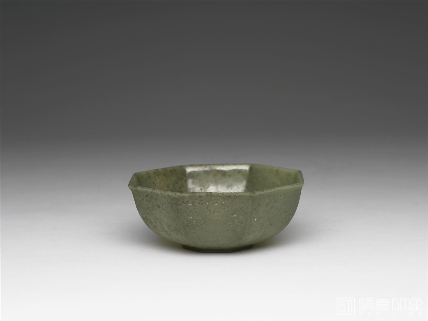 文物-蒙兀儿帝国 玉八角形碗 全高4.5公分 口宽11.4公分 底宽4.7公分