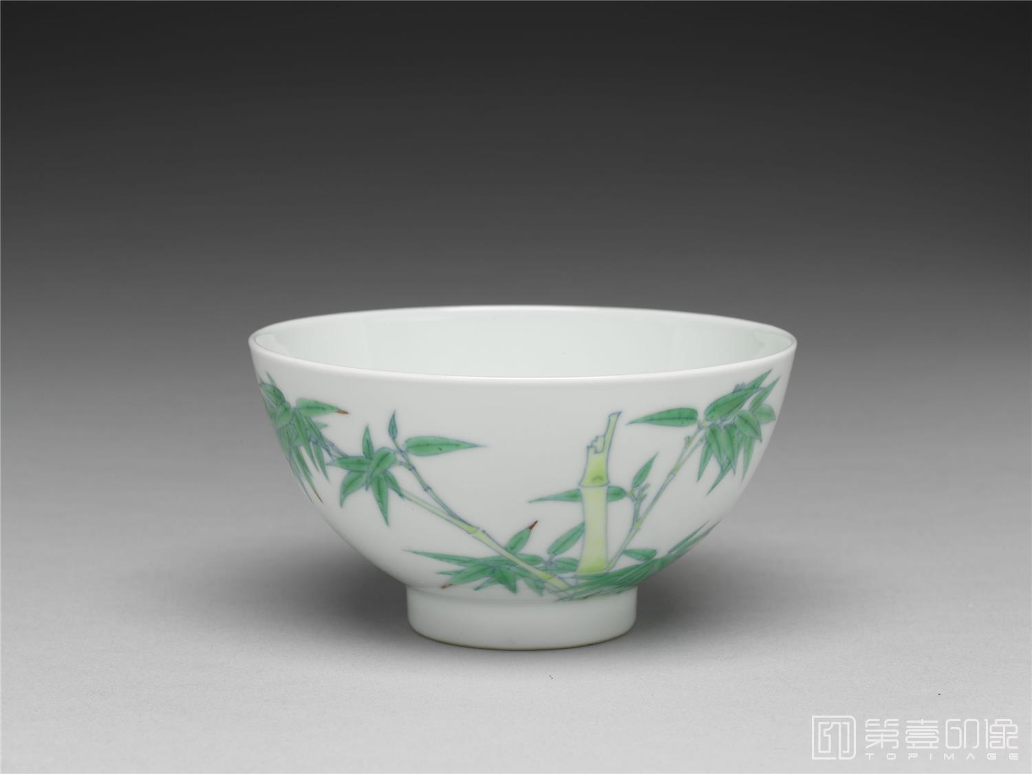 文物-斗彩绿竹茶钟 高5.4公分 口径9.8公分 足径4.1公分